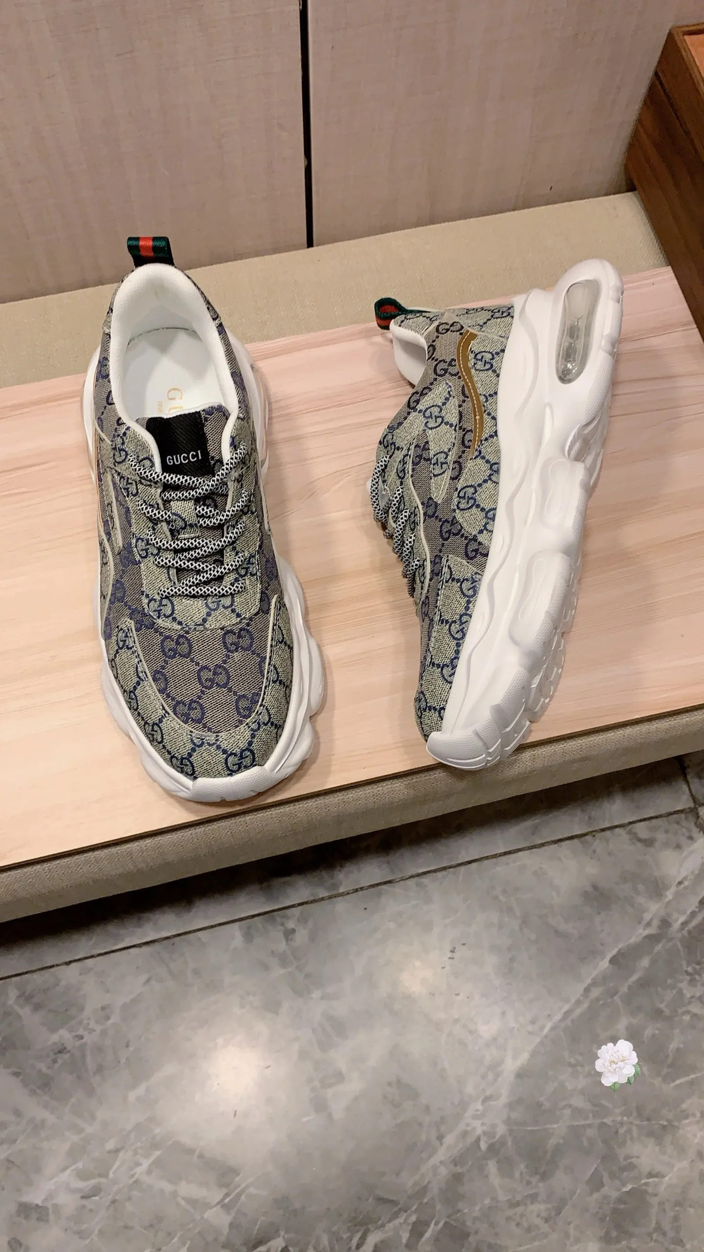 Men's men's shoes💰460💰💰🎩🎩[Lightning][Lightning] "Gucci*" latest • popular casual shoes, top brand [seduce] luxury ~ purchasing agency, top ~ quality. [Strong] The upper is made of imported breathable cowhide with material ➕ breathable sheepskin feet (•) and fine workmanship. The original stylish and stylish soft rubber wear-resistant and non-slip outsole is light and comfortable on the feet. The real thing looks better when photographed. 012: code: 38-44, 4️⃣ colors selected